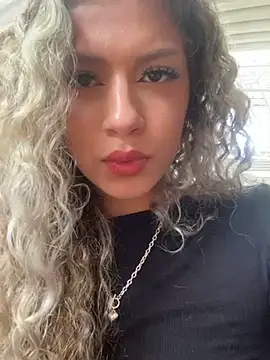 Snapshot of Melina-Smith chatting on March 18, 7:44 pm Melina-Smith online show from March 18, 7:44 pm