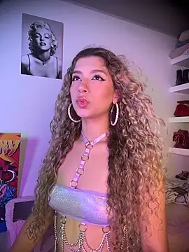 Melina-Smith online show from April 4, 10:16 pm