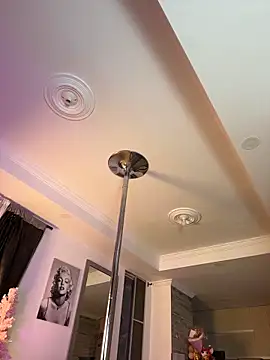 Melina-Smith online show from December 13, 8:04 pm