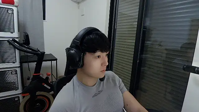 Tkcqcc online show from February 1, 9:40 am