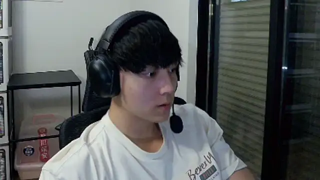 Tkcqcc online show from February 25, 1:33 pm