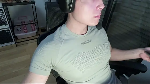 Tkcqcc online show from April 2, 11:17 am