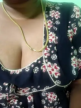 Snapshot of tamil_monasexy chatting on February 12, 9:11 pm tamil monasexy online show from February 12, 9:11 pm