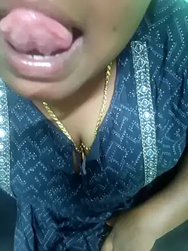 Snapshot of tamil_monasexy chatting on January 28, 8:36 pm tamil monasexy online show from January 28, 8:36 pm