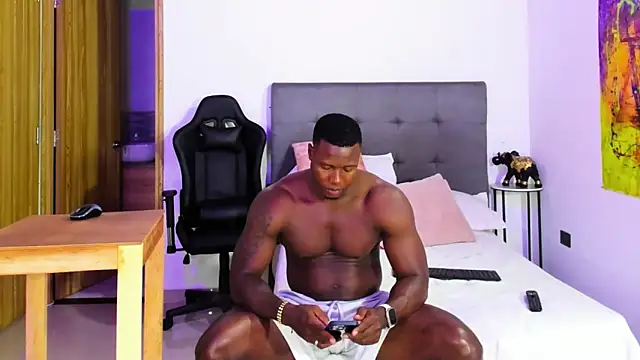 sexy blackman3606 online show from April 13, 7:40 pm