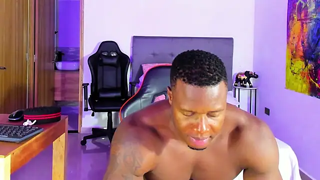 sexy blackman3606 online show from April 15, 3:27 pm