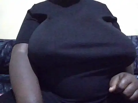 Snapshot of pritty-leila chatting on June 16, 10:48 am pritty-leila online show from June 16, 10:48 am