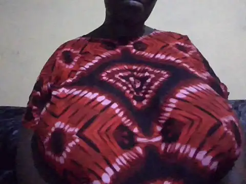 Snapshot of pritty-leila chatting on June 7, 12:32 pm pritty-leila online show from June 7, 12:32 pm