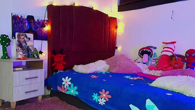 alisson zafiro  online show from November 2, 3:22 am