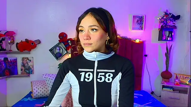 Snapshot of alisson_zafiro_ chatting on February 20, 6:26 am alisson zafiro online show from February 20, 6:26 am