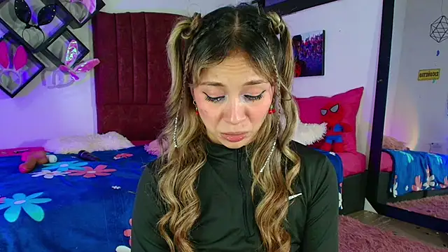 alisson zafiro  online show from February 22, 9:23 am