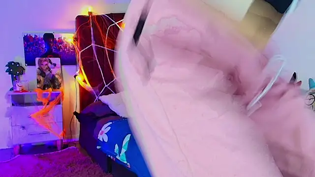 alisson zafiro  online show from October 23, 3:16 am