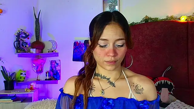 alisson zafiro  online show from April 3, 5:14 am