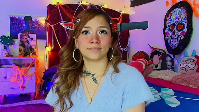 alisson zafiro  online show from October 31, 3:14 am