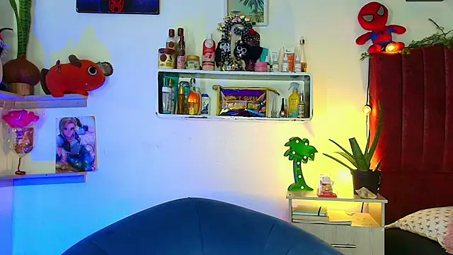 alisson zafiro  online show from March 14, 1:33 am