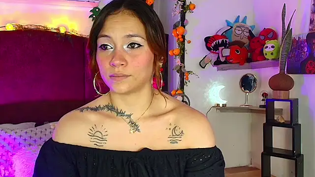 alisson zafiro  online show from May 4, 12:14 am
