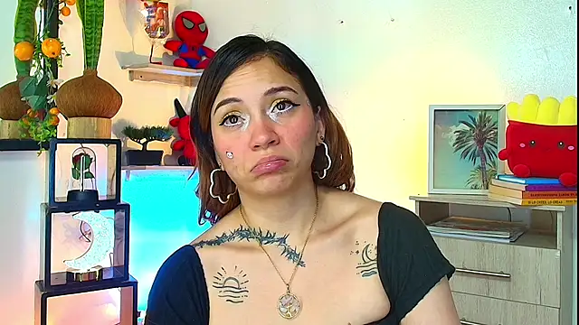 alisson zafiro  online show from May 25, 3:17 am