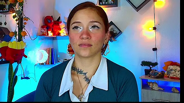 Snapshot of alisson_zafiro_ chatting on June 15, 3:18 am alisson zafiro online show from June 15, 3:18 am