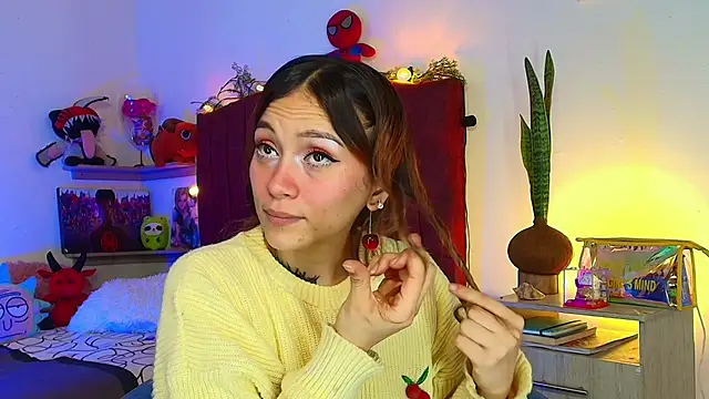 alisson zafiro  online show from March 7, 3:35 am