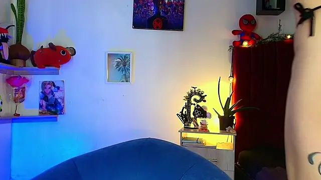 alisson zafiro  online show from March 12, 1:11 am