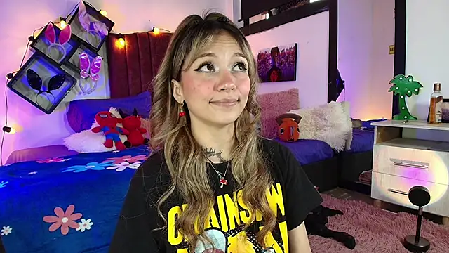 alisson zafiro  online show from March 6, 5:00 pm