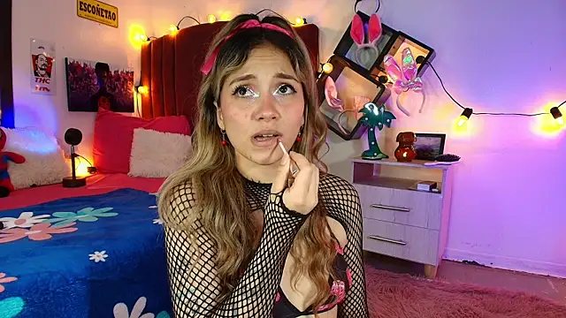 alisson zafiro  online show from March 16, 9:27 am