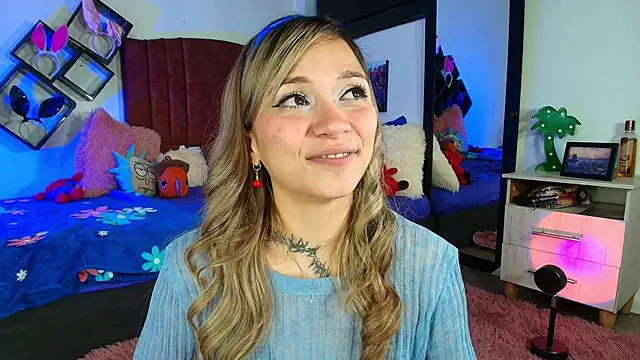 alisson zafiro  online show from February 28, 9:15 am