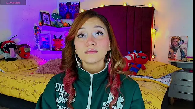 alisson zafiro  online show from November 29, 5:07 am