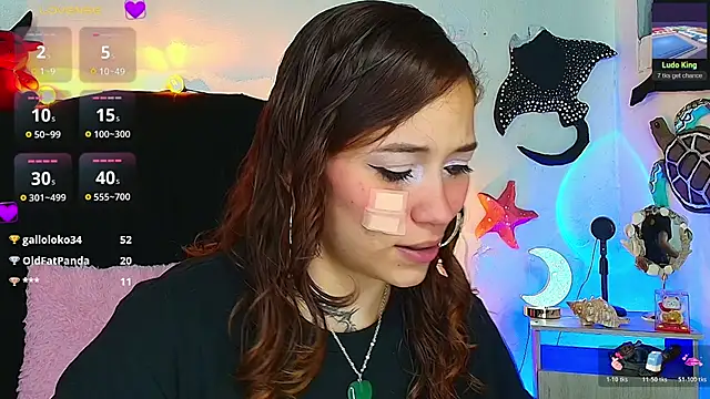 Snapshot of alisson_zafiro_ chatting on July 15, 9:38 am alisson zafiro online show from July 15, 9:38 am