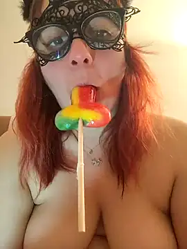 Snapshot of xxcatwomanxx chatting on February 11, 7:38 pm xxcatwomanxx online show from February 11, 7:38 pm