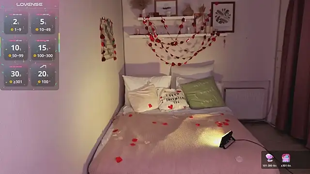 Lil Amelie online show from February 13, 2:39 pm