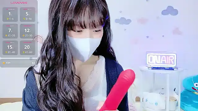 Snapshot of _Iroha_99 chatting on October 17, 1:42 am Iroha 99 online show from October 17, 1:42 am