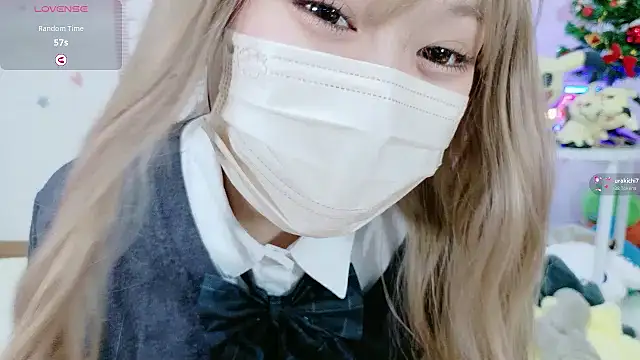 Snapshot of _Iroha_99 chatting on December 4, 2:38 pm Iroha 99 online show from December 4, 2:38 pm