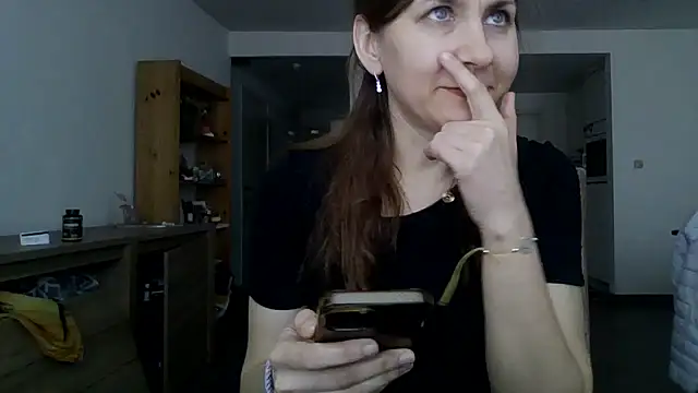 JasmineGlamour online show from April 6, 4:52 pm