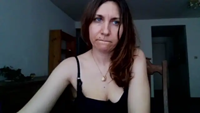JasmineGlamour online show from June 8, 3:23 pm