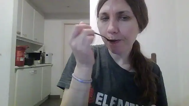 JasmineGlamour online show from March 11, 4:06 am