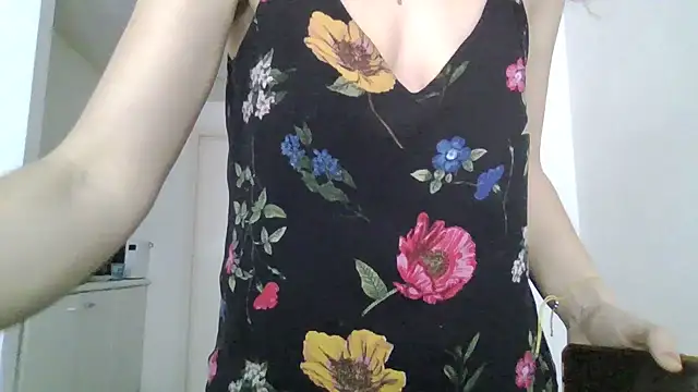 JasmineGlamour online show from March 3, 11:17 am