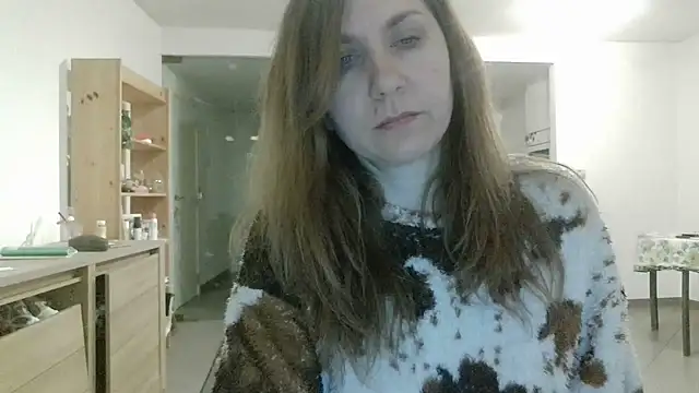 JasmineGlamour online show from April 25, 3:42 am