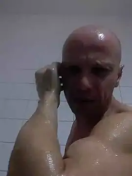 Snapshot of wedge75 chatting on December 10, 6:33 am wedge75 online show from December 10, 6:33 am