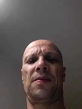 Snapshot of wedge75 chatting on October 10, 4:41 pm wedge75 online show from October 10, 4:41 pm