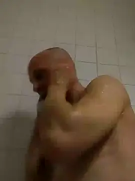 Snapshot of wedge75 chatting on January 12, 8:46 am wedge75 online show from January 12, 8:46 am