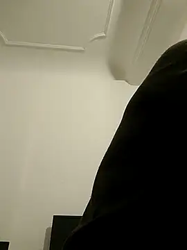 Snapshot of wedge75 chatting on October 28, 5:01 pm wedge75 online show from October 28, 5:01 pm