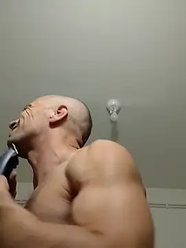 Snapshot of wedge75 chatting on September 30, 5:19 pm wedge75 online show from September 30, 5:19 pm