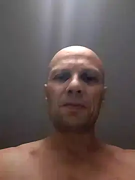 Snapshot of wedge75 chatting on October 23, 8:35 am wedge75 online show from October 23, 8:35 am