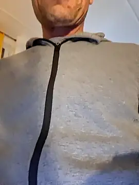 wedge75 online show from March 31, 2:52 pm