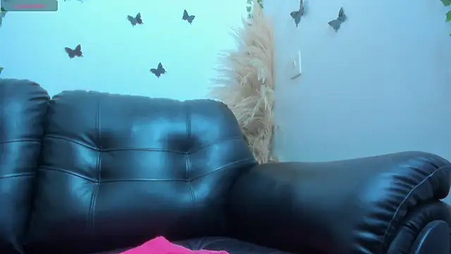 Snapshot of Amani_Bakir chatting on June 11, 12:02 pm Amani Bakir online show from June 11, 12:02 pm
