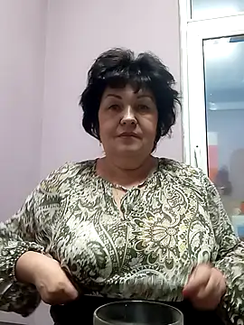 Snapshot of FantasyMichelle chatting on May 10, 6:32 pm FantasyMichelle online show from May 10, 6:32 pm