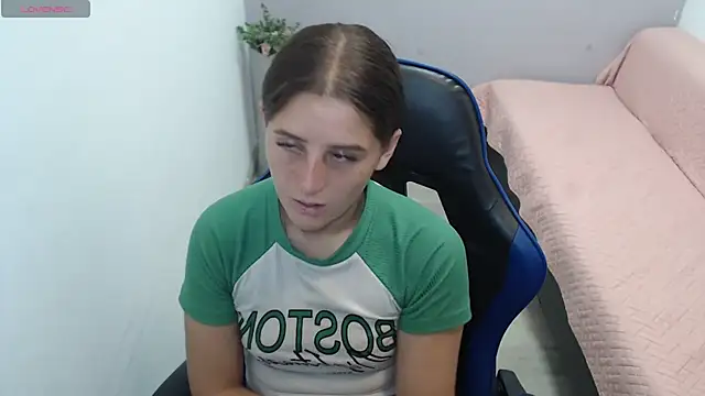 valerie diaz1 online show from February 18, 1:51 pm