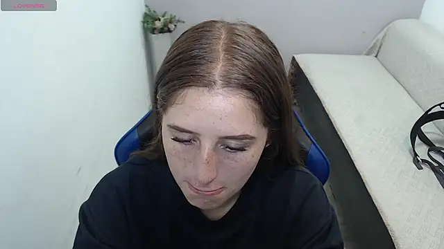 Snapshot of valerie_diaz1 chatting on November 8, 2:20 pm valerie diaz1 online show from November 8, 2:20 pm