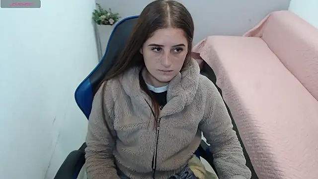 valerie diaz1 online show from December 17, 1:27 pm